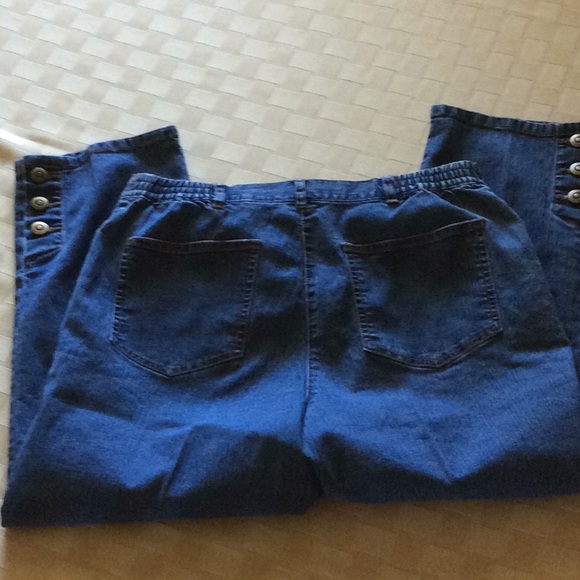 Ruby Rd crop jeans - Picture 4 of 4